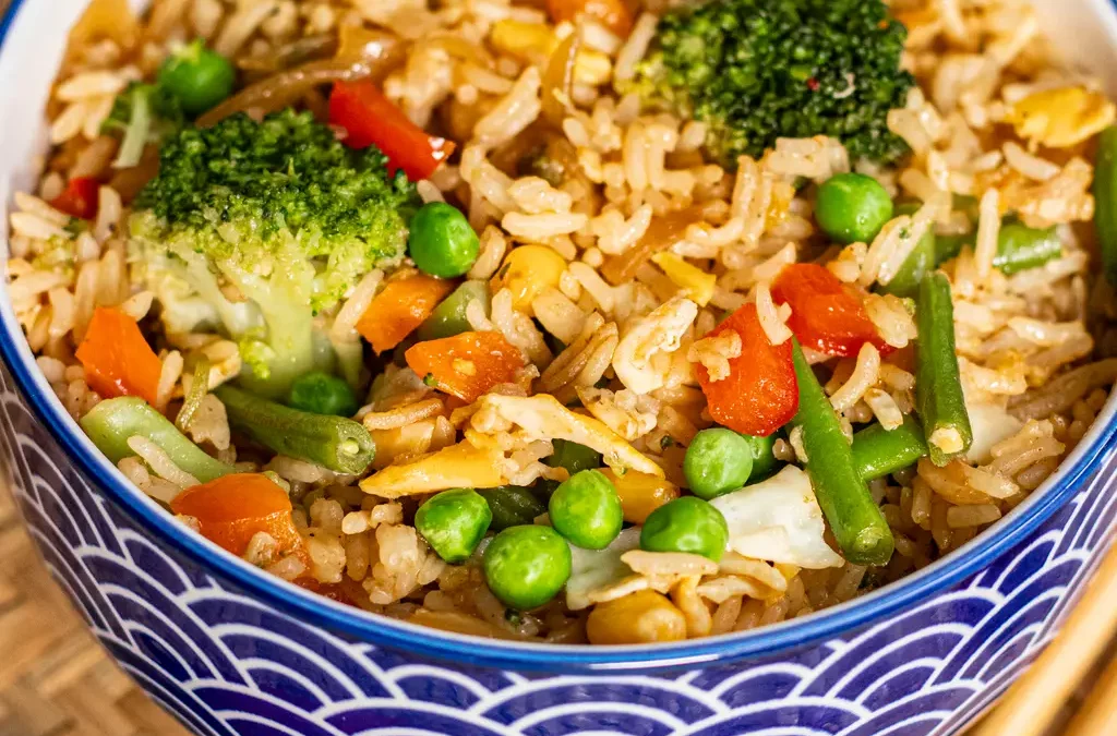 Riz sauté aux légumes